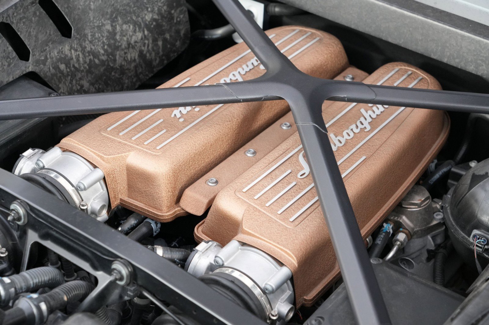 Used 2018 Lamborghini Huracan Performante image 11