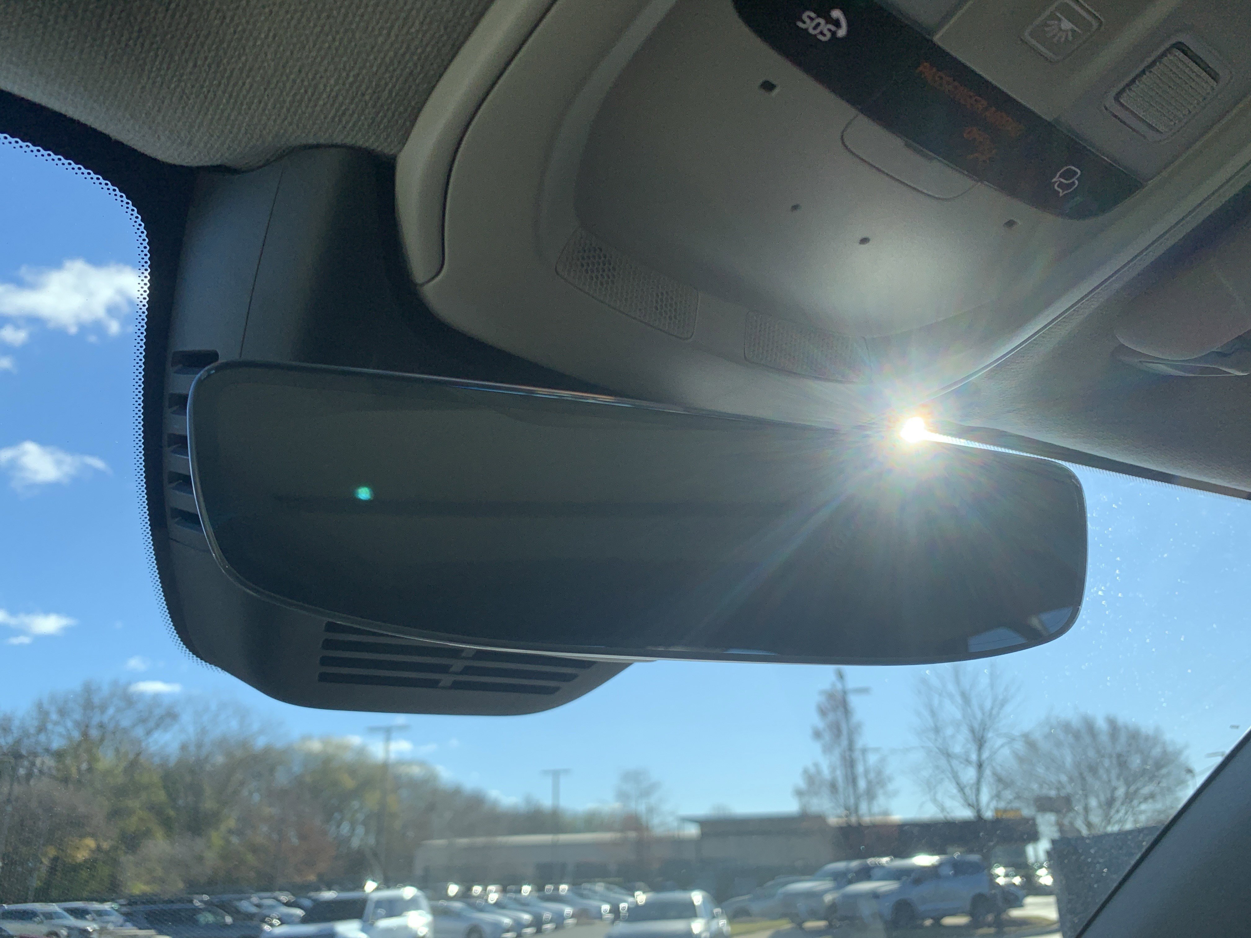 Used 2025 Volvo XC40 B5 Core image 27