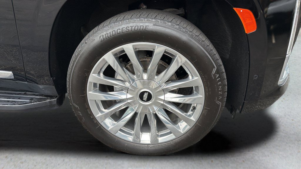 Certified 2024 Cadillac Escalade ESV Premium Luxury w/ LPO, Floor Liner Package AWD/4WD image 13