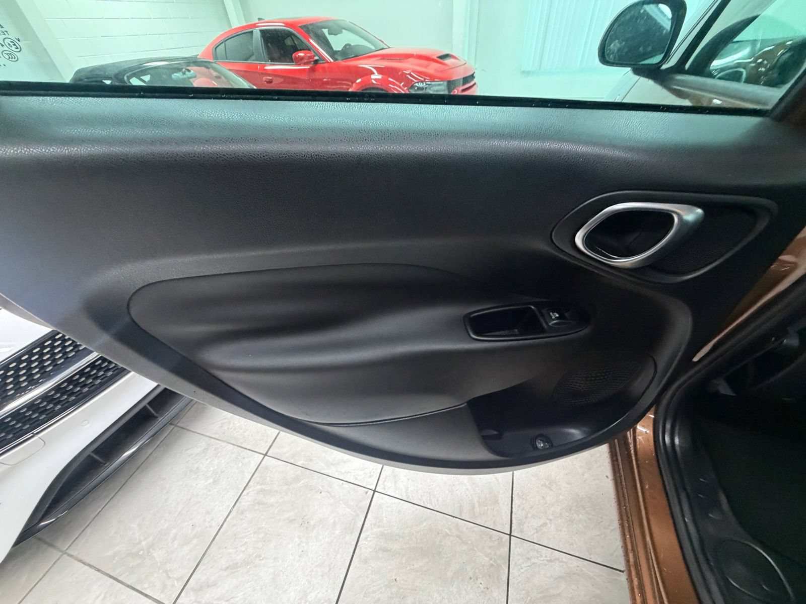 Used 2019 FIAT 500L Pop FWD image 15