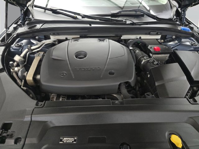 Used 2020 Volvo V90 T6 Cross Country AWD/4WD image 13