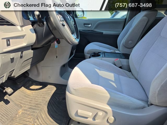 Used 2020 Toyota Sienna LE FWD image 8