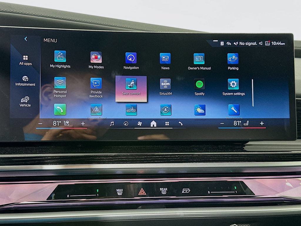 New 2026 BMW 750e xDrive AWD/4WD image 11