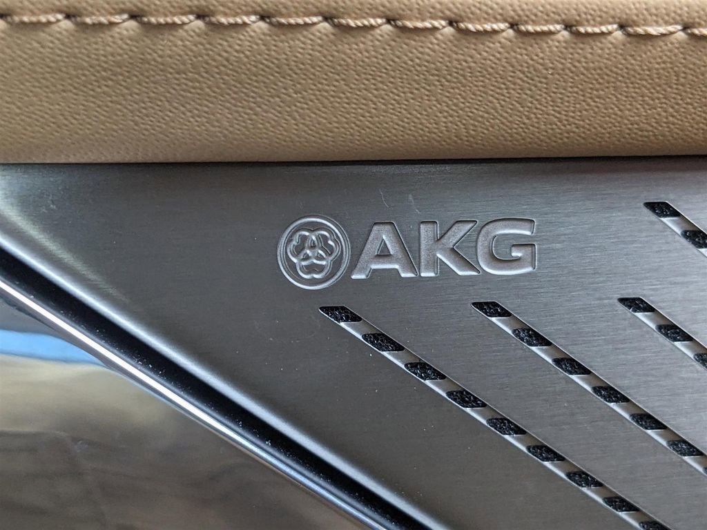 New 2025 Cadillac Escalade IQ Luxury 2 image 34