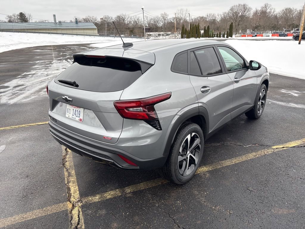 New 2026 Chevrolet Trax RS w/ Driver Confidence Package image 9