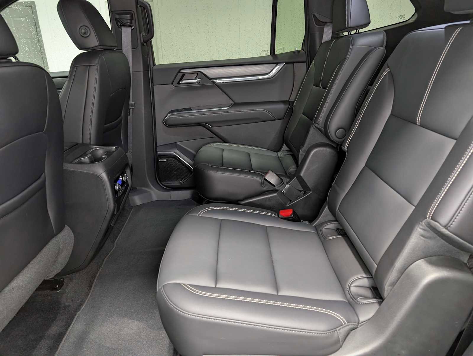 Certified 2024 GMC Acadia Elevation w/ Luxury Package image 23