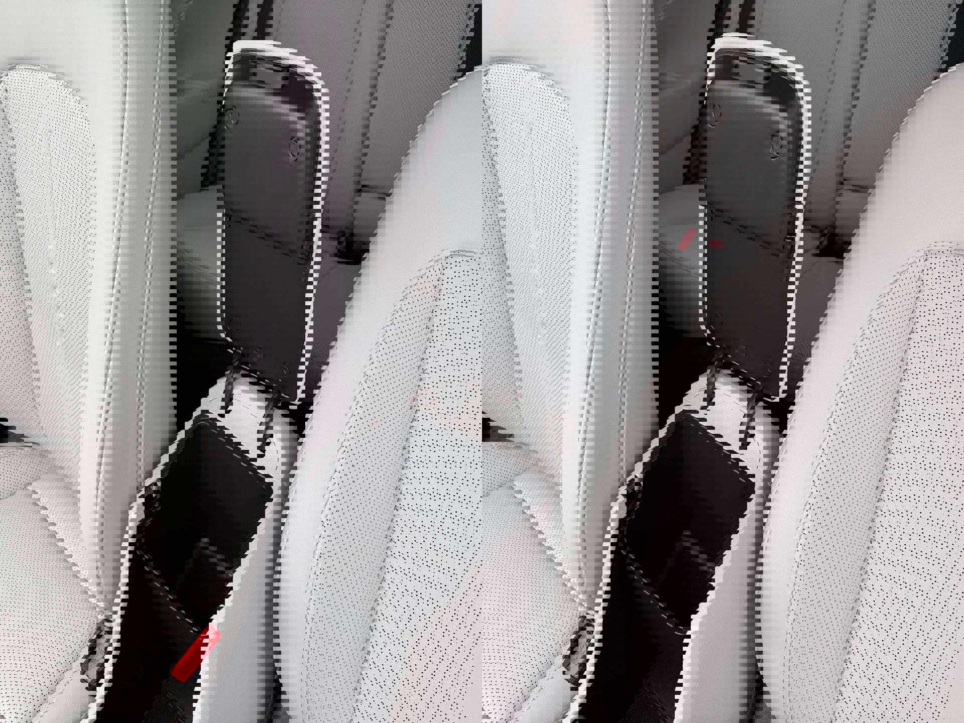 New 2026 Hyundai Kona Limited image 18