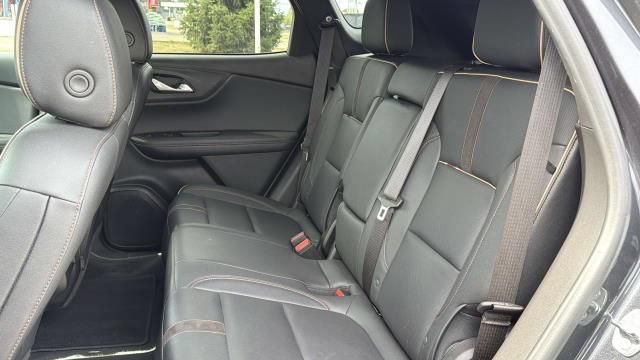 Certified 2022 Chevrolet Blazer Premier w/ Enhanced Convenience Package AWD/4WD image 33