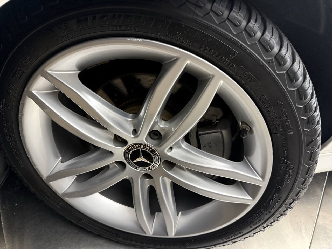 Used 2013 Mercedes-Benz C 250 Sedan image 26