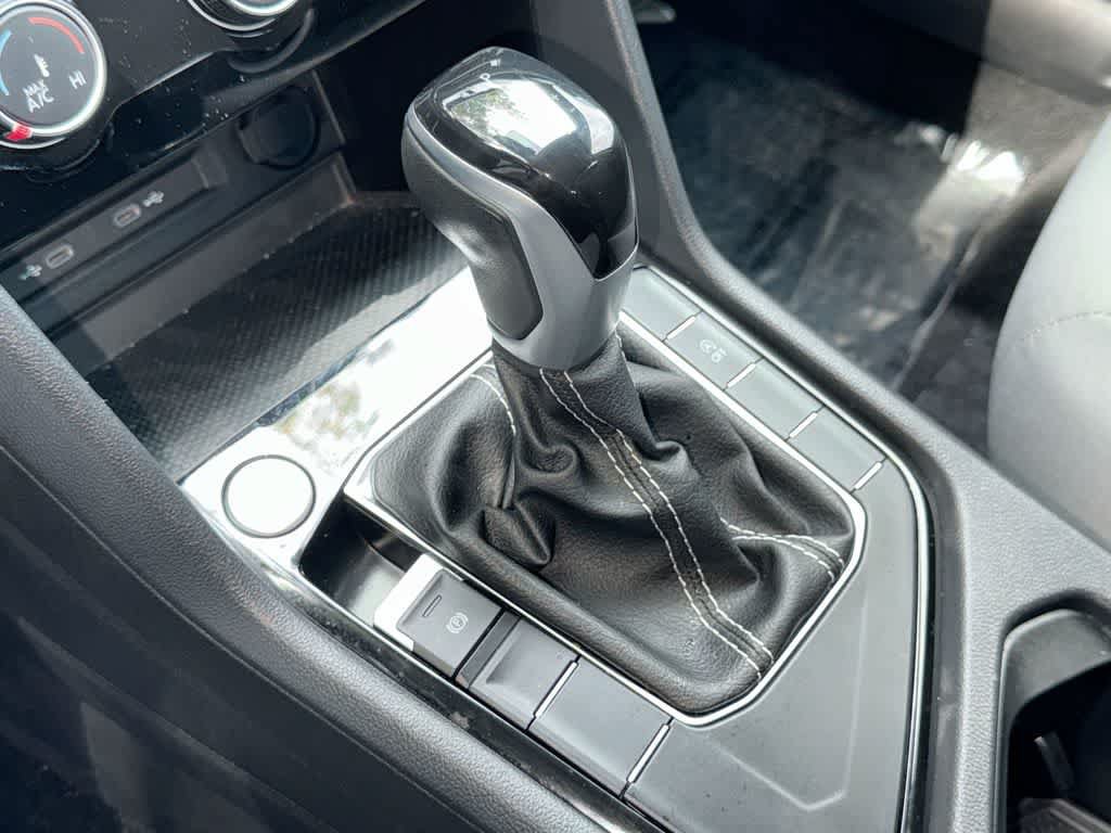 Certified 2024 Volkswagen Taos S FWD image 20