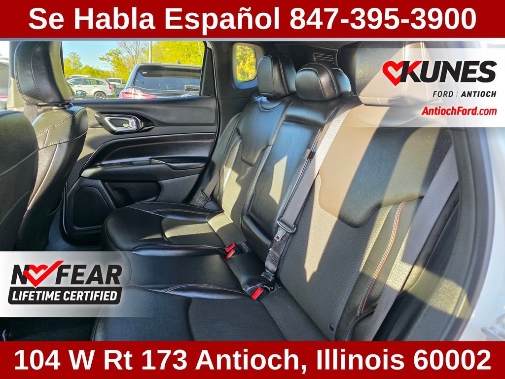Used 2025 Jeep Compass Trailhawk AWD/4WD image 27