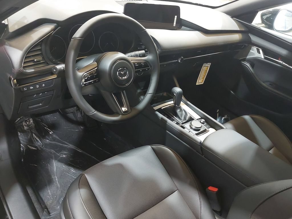 New 2026 MAZDA MAZDA3 Hatchback w/Premium Plus Pkg AWD/4WD image 16