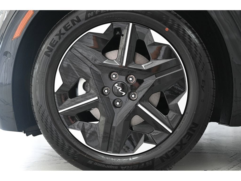 New 2025 Kia EV6 Wind image 8