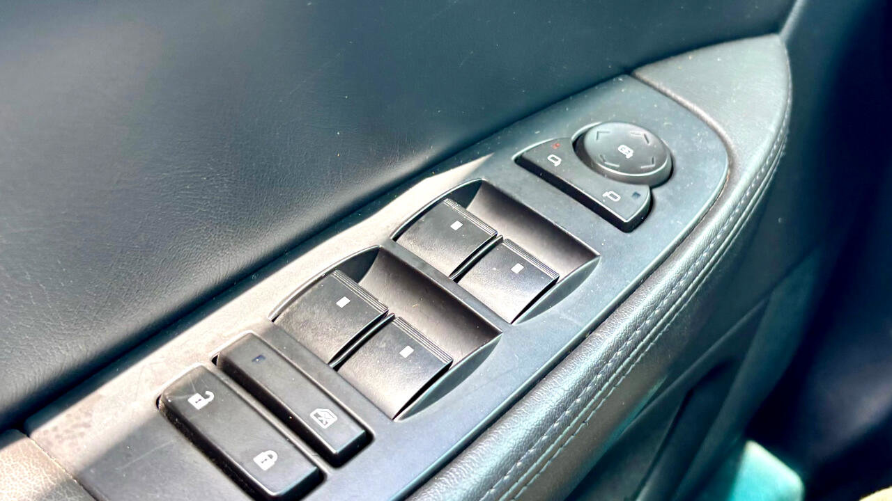 Used 2011 Cadillac DTS Hearse image 21