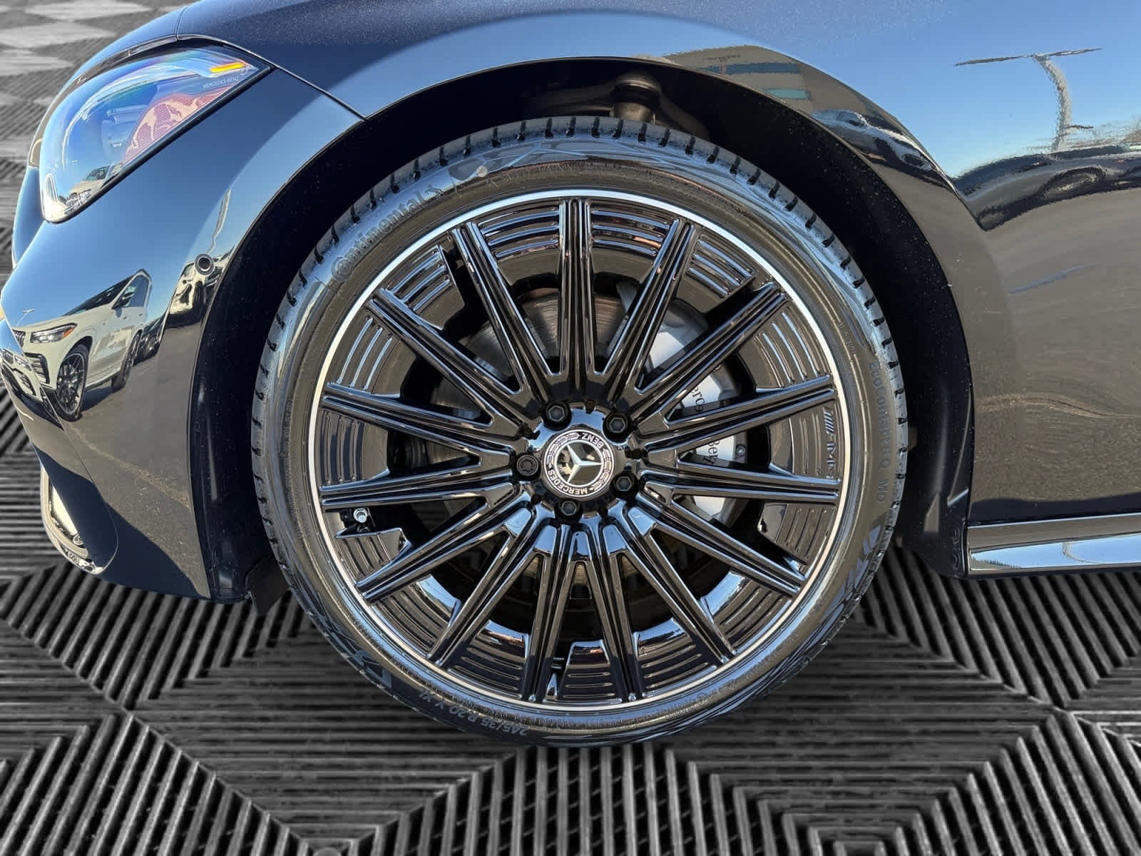 New 2026 Mercedes-Benz CLE 300 4MATIC Cabriolet image 9