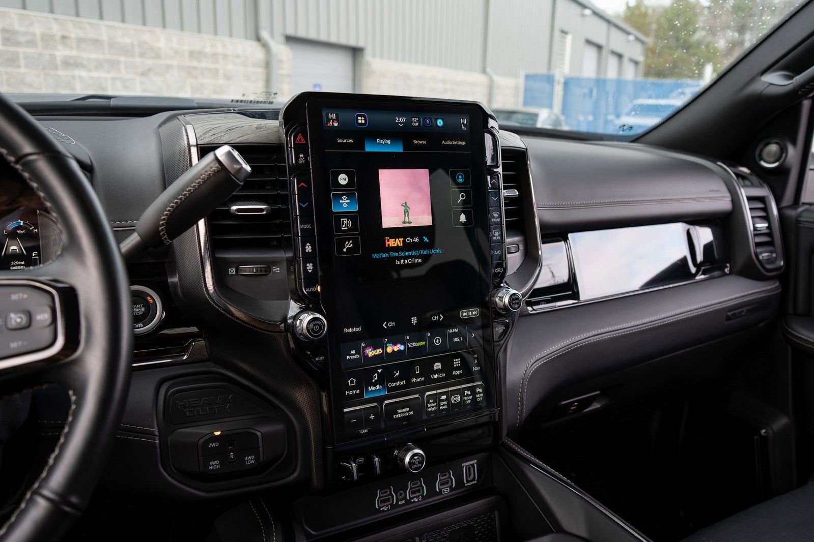 Used 2025 RAM 3500 Limited image 37