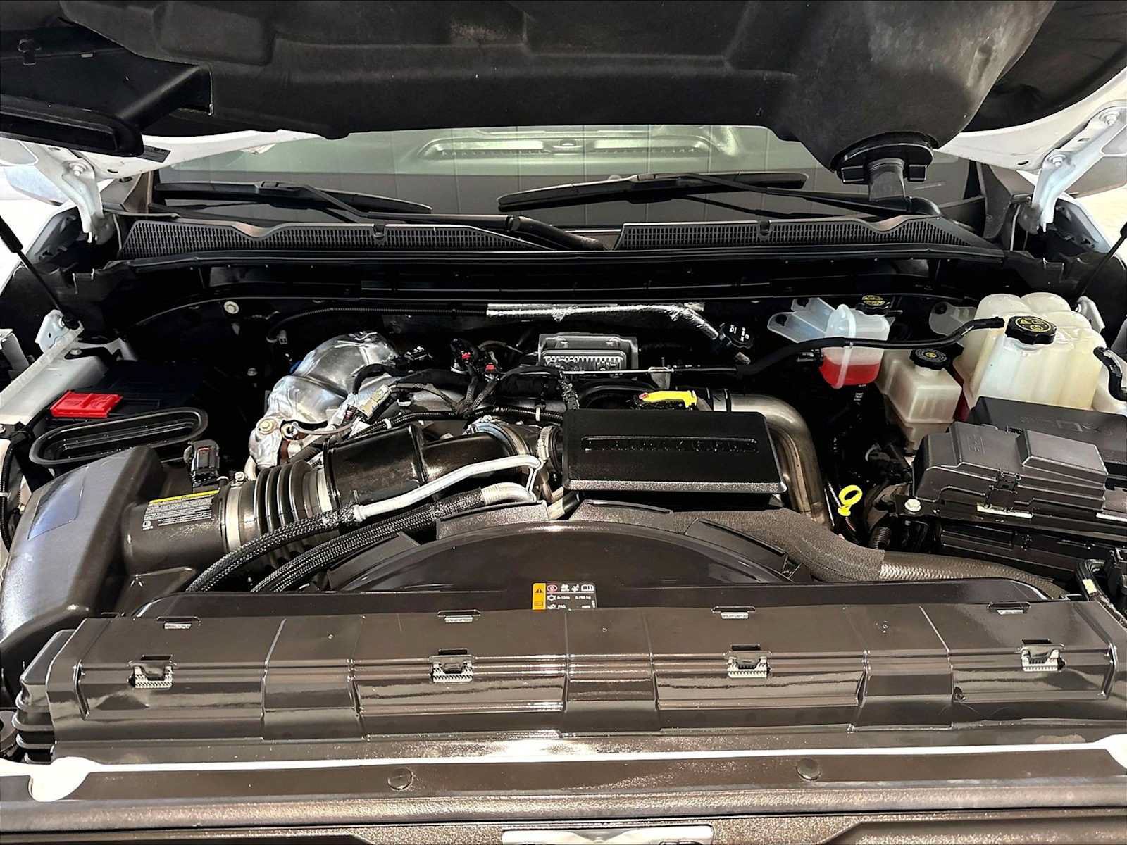 Used 2023 GMC Sierra 3500 Denali w/ Denali Ultimate Package AWD/4WD image 24