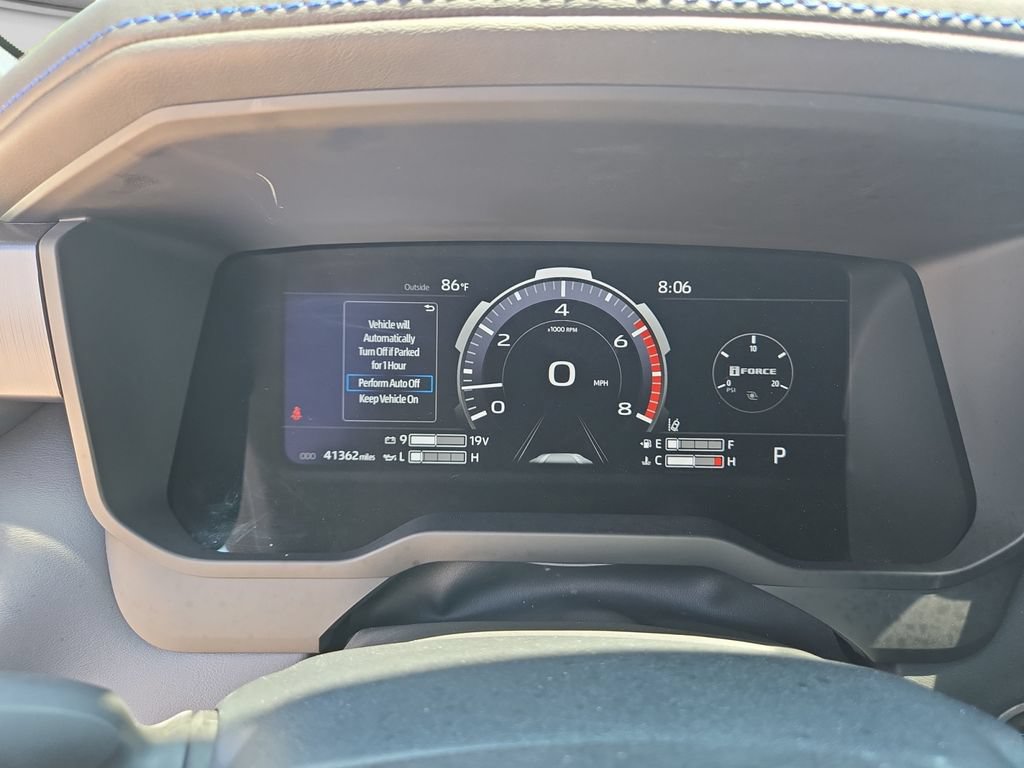 Used 2022 Toyota Tundra Platinum AWD/4WD image 14