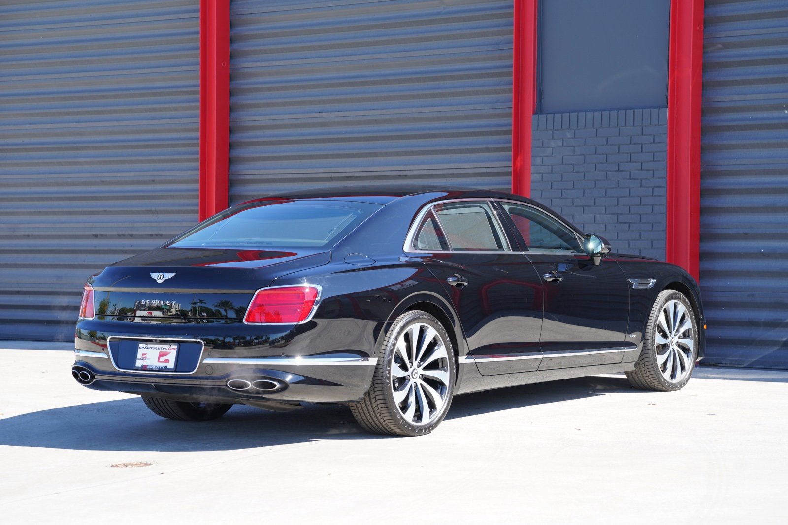 Used 2022 Bentley Flying Spur V8 video 2