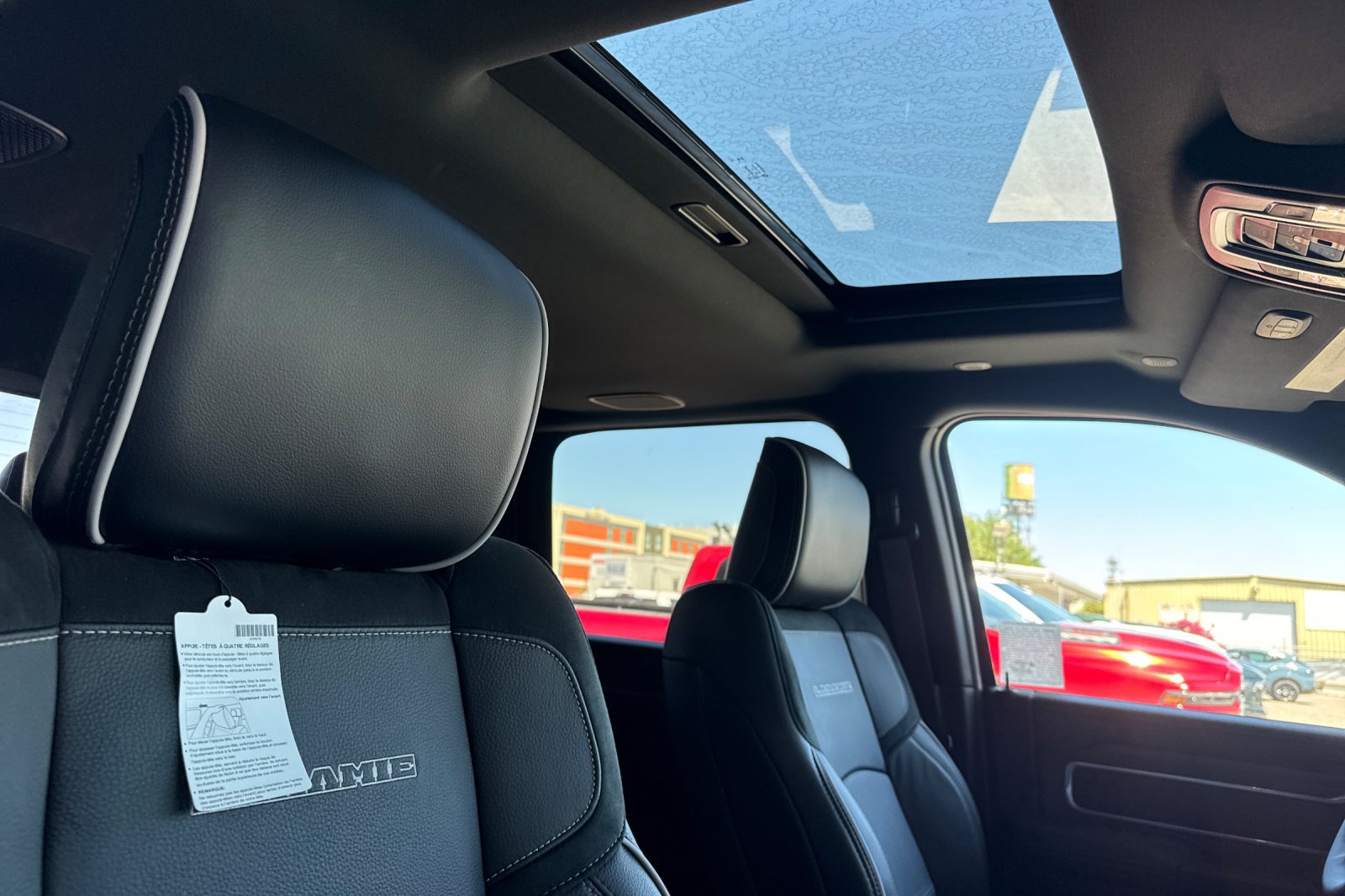 New 2026 RAM 3500 Laramie AWD/4WD image 15