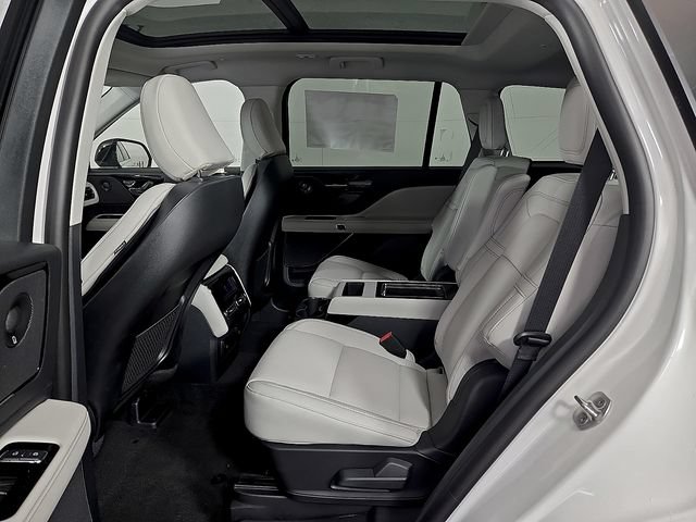 New 2026 Lincoln Aviator Reserve AWD/4WD image 10