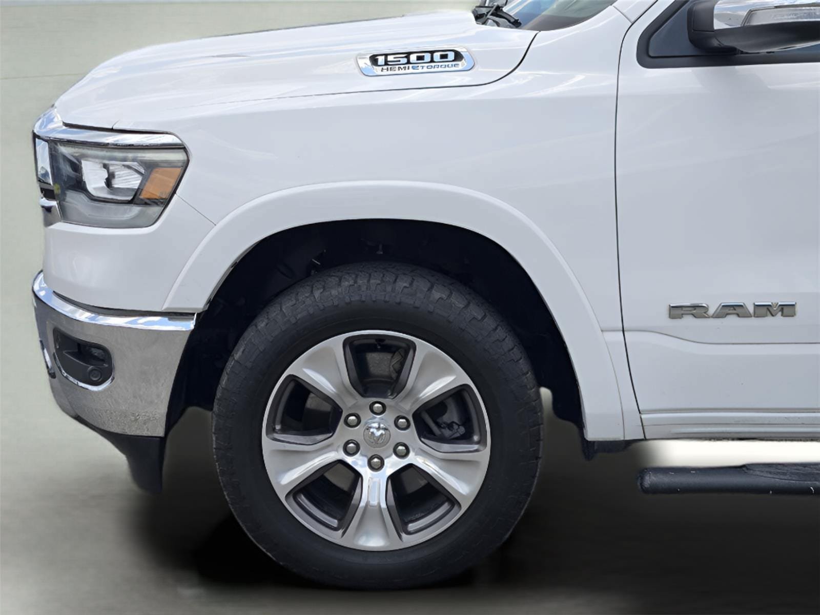 Used 2022 RAM 1500 Laramie AWD/4WD image 6