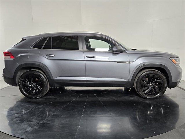 Used 2023 Volkswagen Atlas Cross Sport SE w/ Black Wheel Package image 7