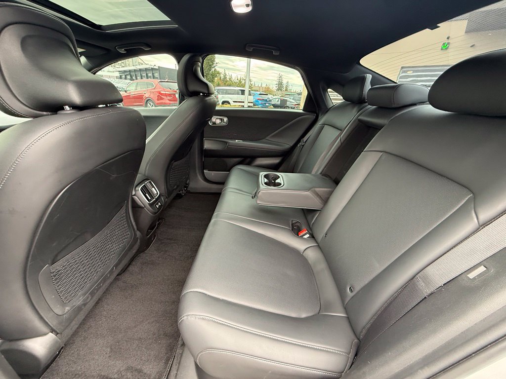 Used 2023 Hyundai Ioniq 6 Limited AWD/4WD image 15