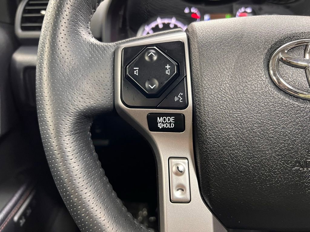 Used 2024 Toyota 4Runner Limited AWD/4WD image 20