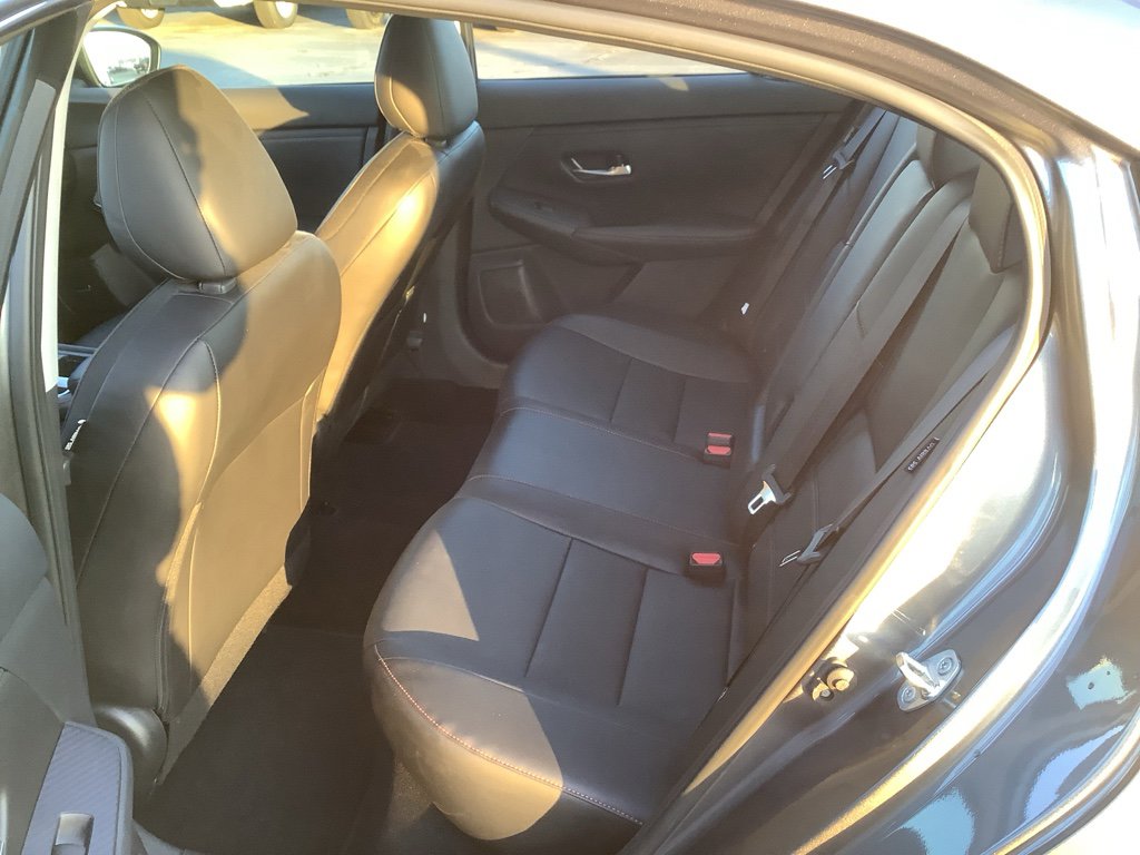 Used 2024 Nissan Sentra SR w/ SR Premium Package image 11
