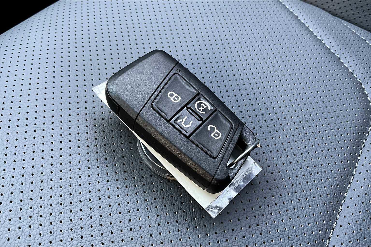 New 2025 Volkswagen Jetta SEL image 32