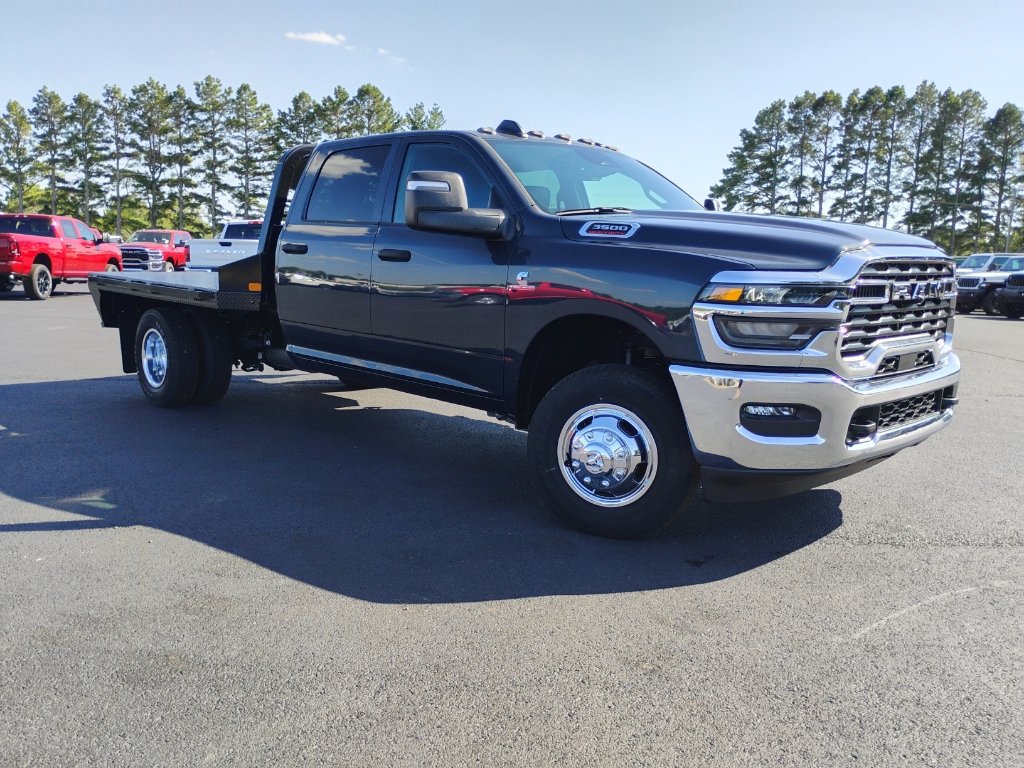 New 2026 RAM 3500 Tradesman w/ Chrome Appearance Group A AWD/4WD image 3