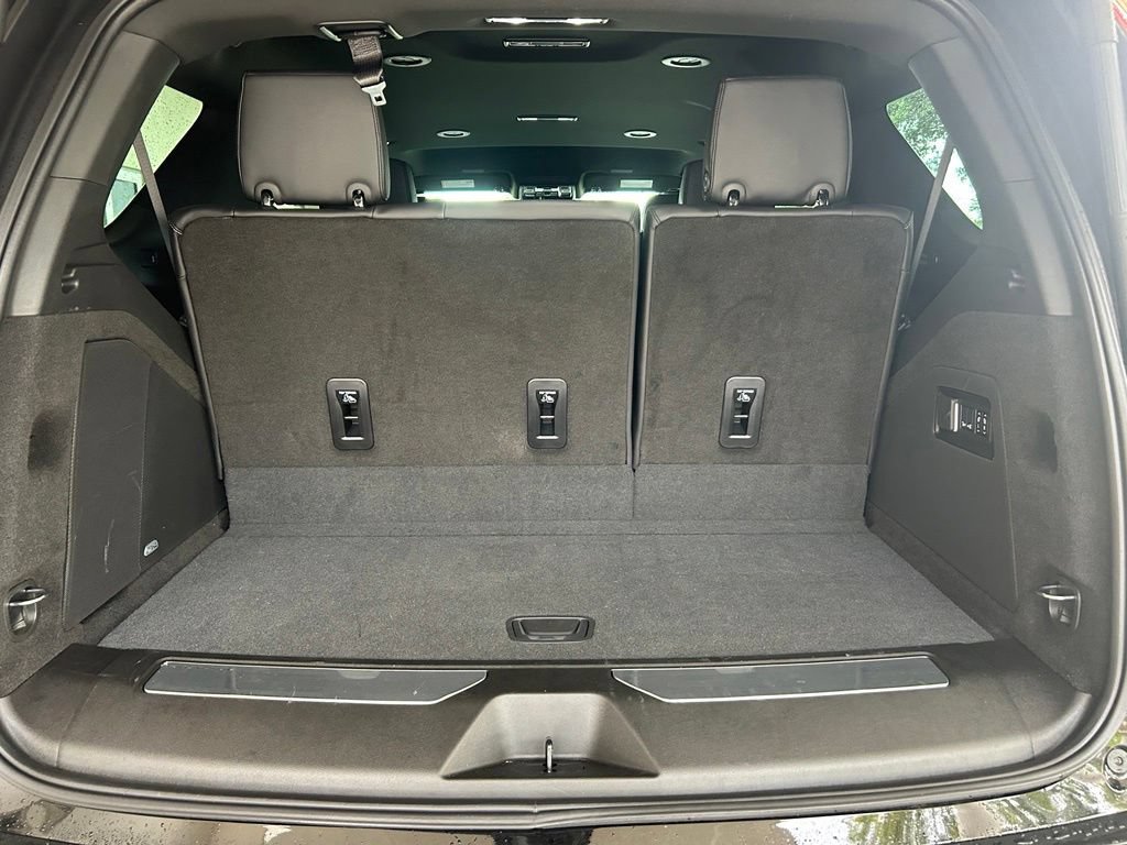 Used 2026 Cadillac Escalade 4WD image 37