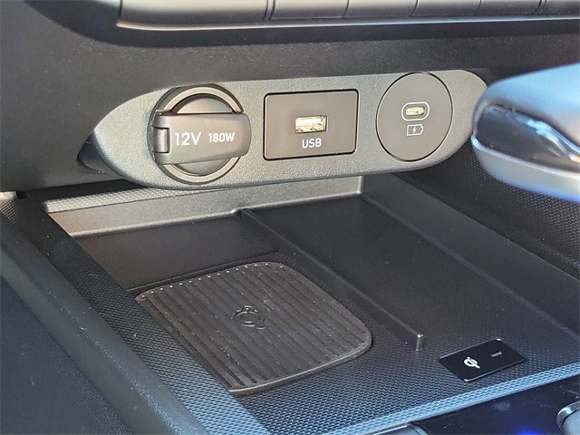 Used 2025 Hyundai Elantra Sport image 11