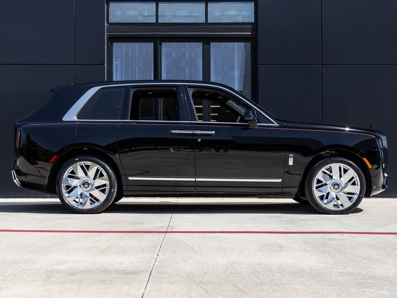 Certified 2025 Rolls-Royce Cullinan image 12