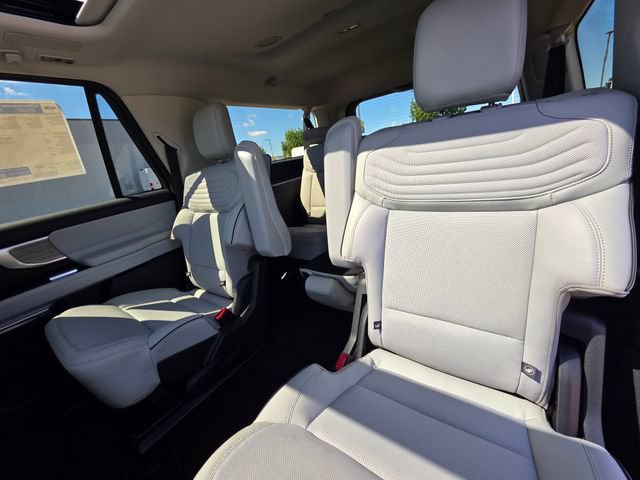 New 2027 Ford Expedition Max Platinum w/ Platinum Ultimate Package AWD/4WD image 17