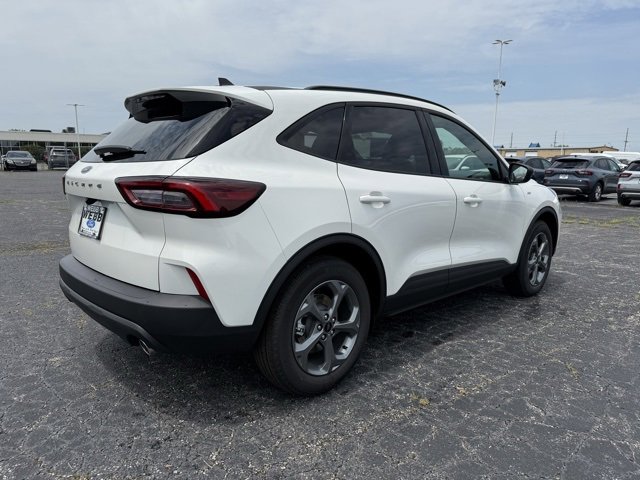 New 2025 Ford Escape ST-Line w/ Cold Weather Package image 9