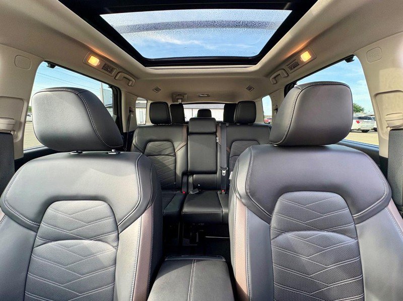 Used 2025 Nissan Pathfinder Platinum w/ Cargo Package FWD image 32