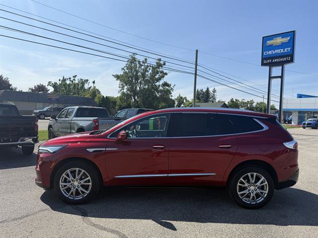 Used 2022 Buick Enclave Essence w/ Experience Buick Package image 3
