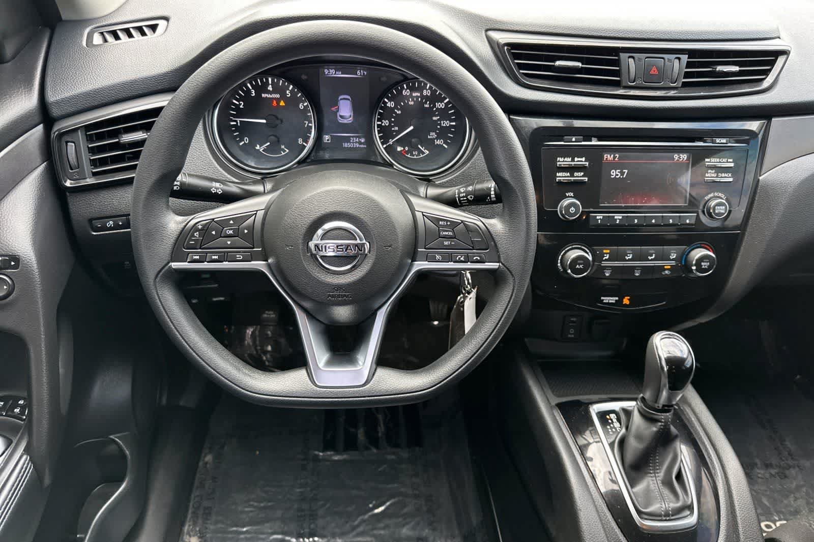 Used 2018 Nissan Rogue Sport S AWD/4WD image 14