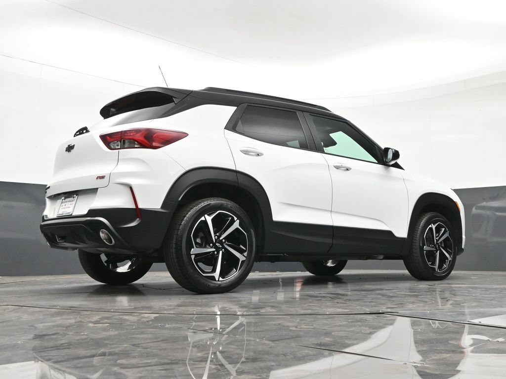 Certified 2023 Chevrolet TrailBlazer RS w/ Convenience Package AWD/4WD image 28