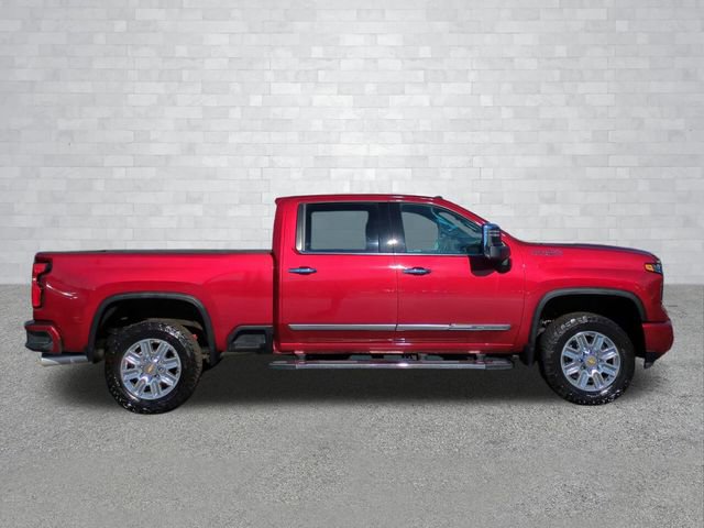 Used 2025 Chevrolet Silverado 2500 High Country w/ Technology Package AWD/4WD image 3