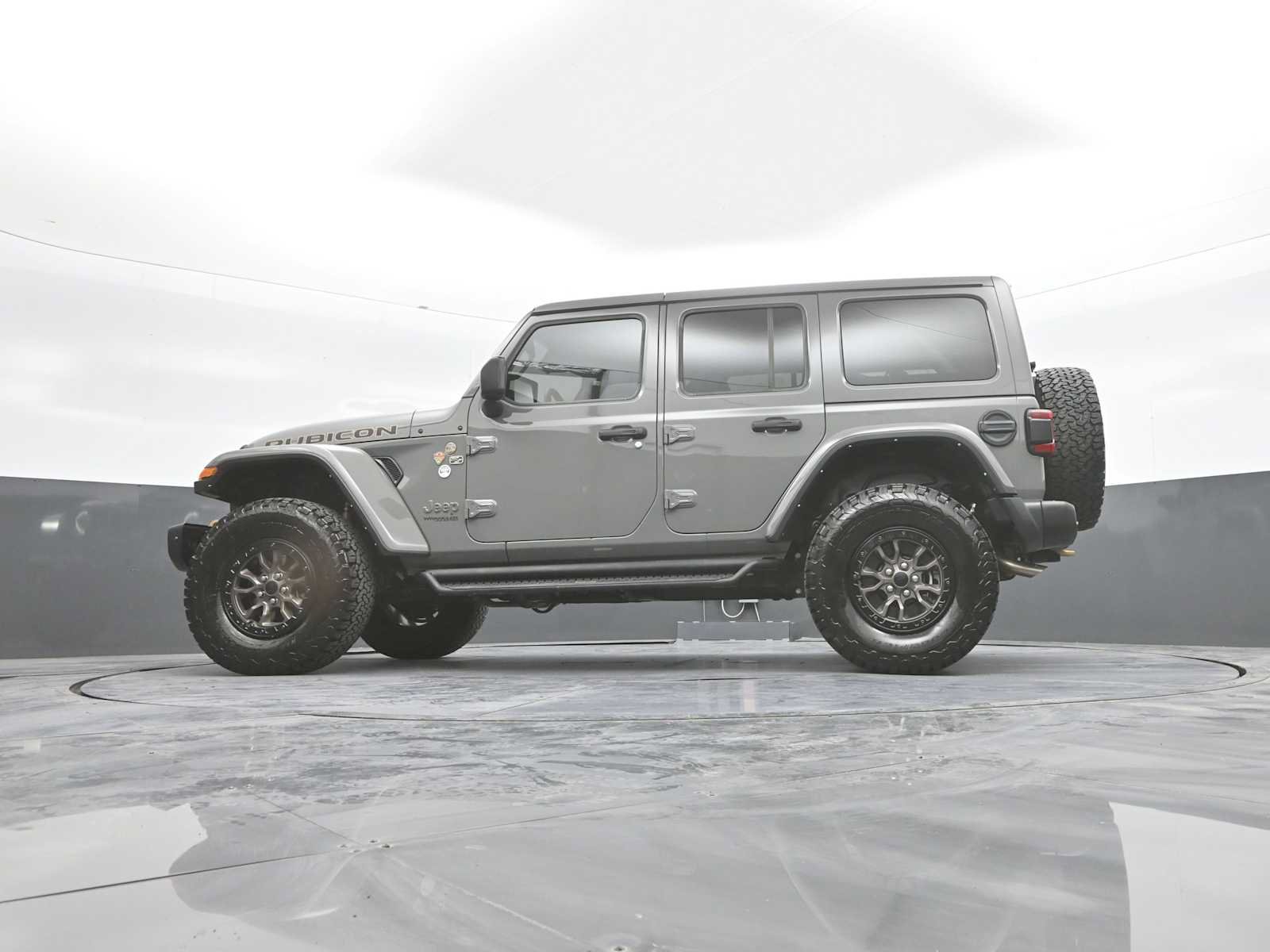 Used 2021 Jeep Wrangler Unlimited Rubicon w/ Dual Top Group AWD/4WD image 50
