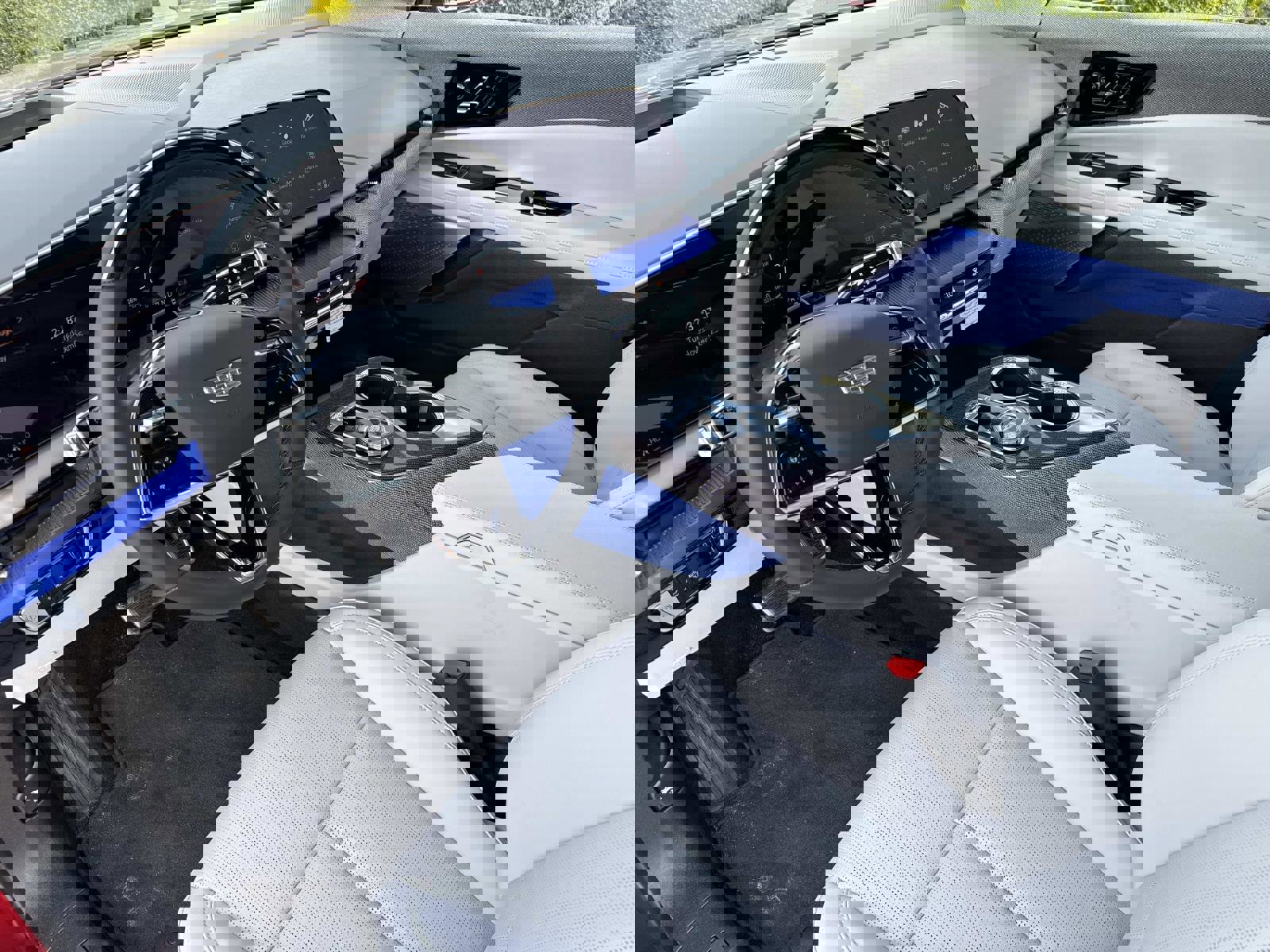 New 2026 Cadillac Optiq Sport 2 image 23