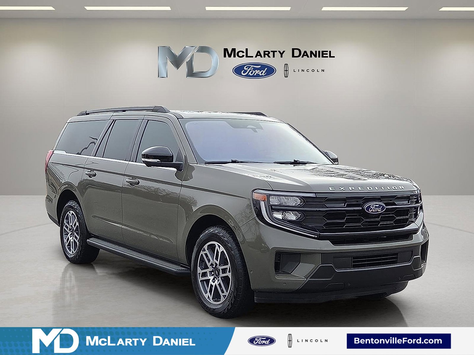 Used 2025 Ford Expedition Max Active image 1