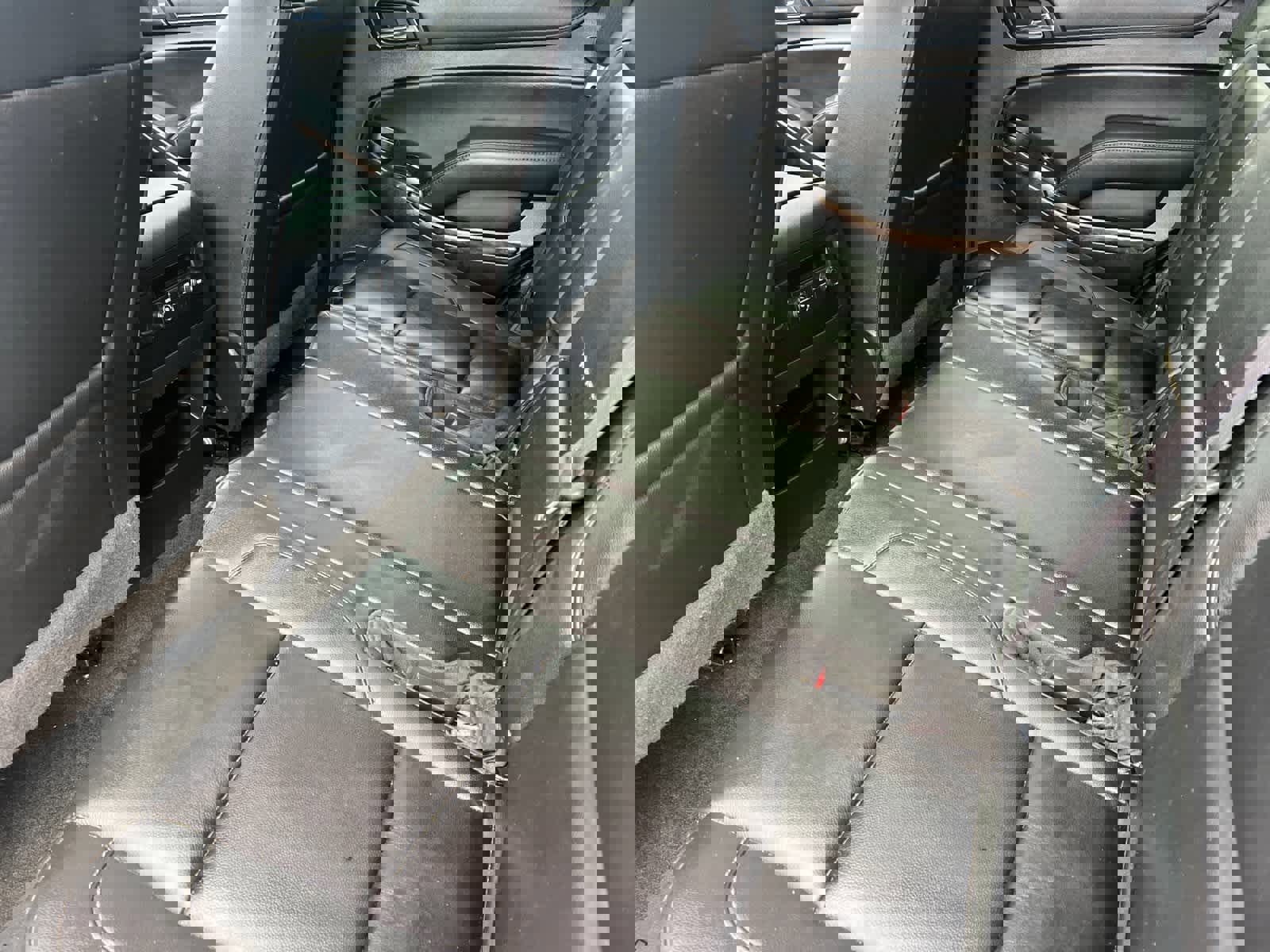 Used 2017 Chevrolet Tahoe LT image 4