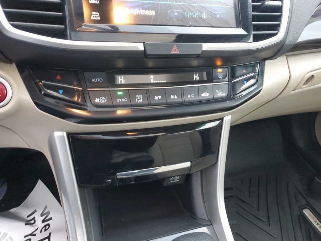 Used 2017 Honda Accord EX image 20