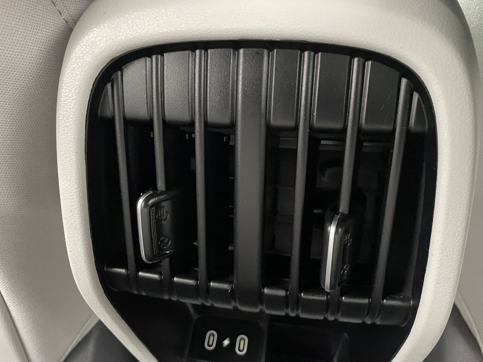 Used 2025 Hyundai Kona SEL image 24