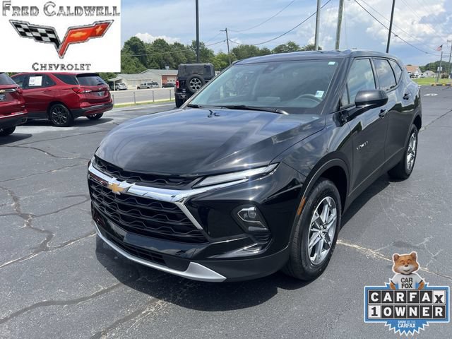 Certified 2025 Chevrolet Blazer LT AWD/4WD image 1