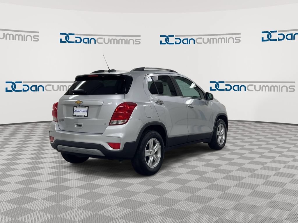 Used 2018 Chevrolet Trax LT w/ LT Convenience Package FWD image 8